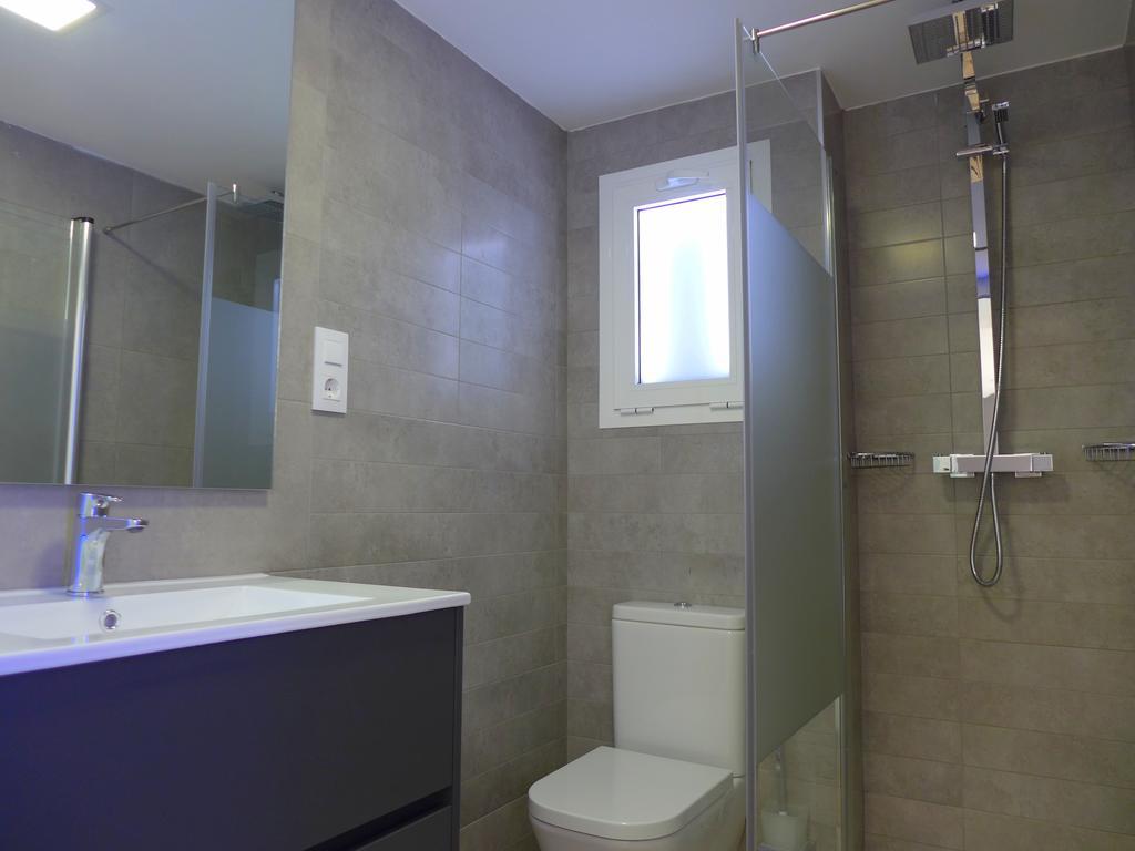 Rentalmar Navarra Family Suites Salou Chambre photo